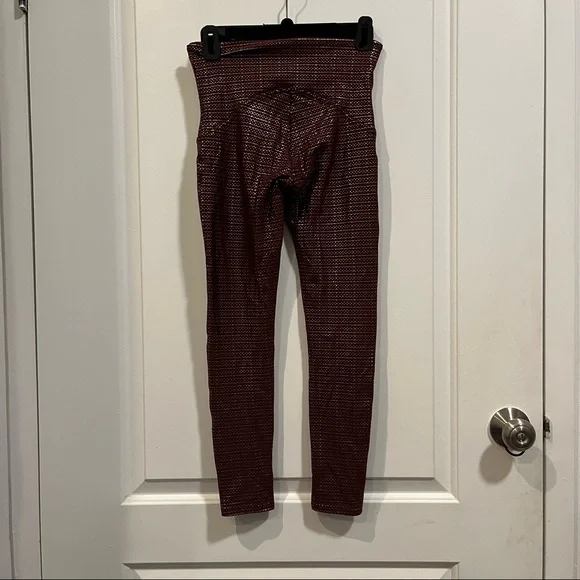 Spanx Booty Boost 7/8 Active Leggings in Wine - Picture 7 of 7